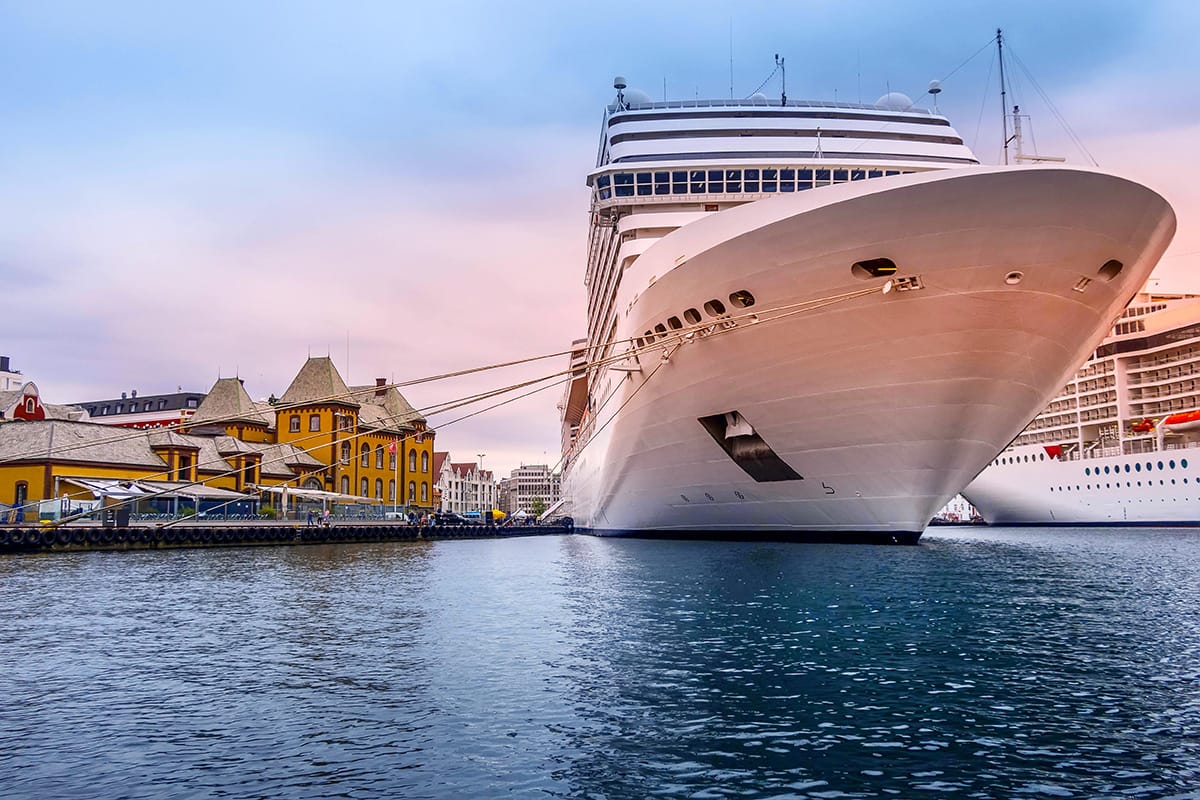 Technology and training enable safer operations for big ships in confined waters