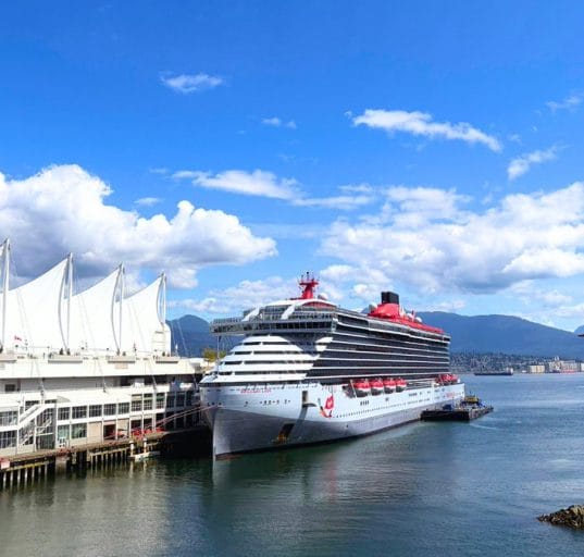 Brilliant Lady in Vancouver / Port of Vancouver